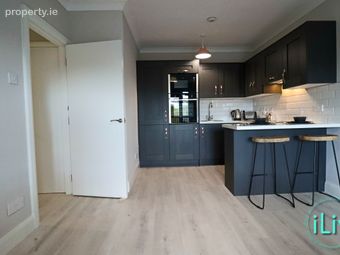 Apartment 27, Trinity Square, Dublin 2 - Image 4