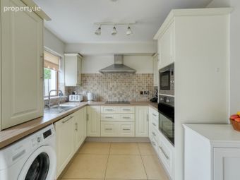 18 The Close, Graigavern Lodge, Ballybrittas, Killenard, Co. Laois - Image 4