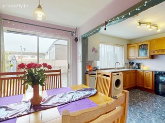 79 Silloge Gardens, Ballymun, Dublin 11 - Image 4