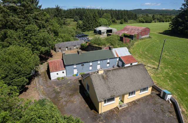 Gortanure, Dunmanway, Co. Cork - Click to view photos
