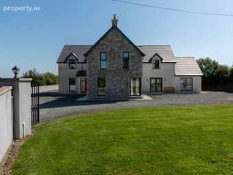 'hilltop' House' Castlefarm, Hospital, Co. Limerick