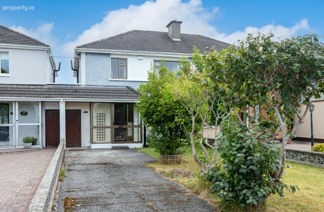 127 Esker Lawns, Lucan, Co Dublin, Lucan, Co. Dublin - Click to view photos