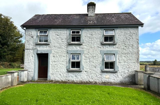 Skevard, Ballindine, Claremorris, Co. Mayo - Click to view photos