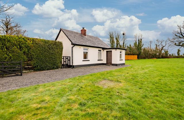 Rockfield, Rathowen, Co. Westmeath, Rathowen, Co. Westmeath - Click to view photos