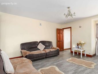 27 Linnetfields Park, Clonee, Dublin 15, Clonee, Dublin 15 - Image 5