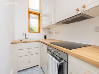 39 Hammond Street, Dublin 8 - Image 5