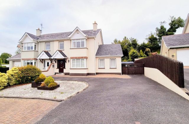 2 Clooneen Park, Manorhamilton, Manorhamilton, Co. Leitrim - Click to view photos