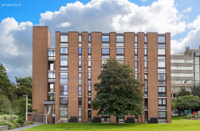 21 Rowan House, Mespil Estate, Sussex Road, Ballsbridge, Dublin 4 - Click to view photos