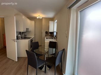 Apartment 8, Shaw Court, Portobello, Dublin 8 - Image 4