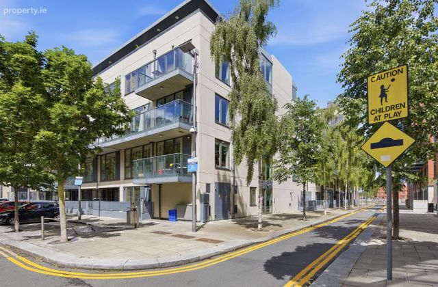 Apartment 11 Hanover Quarter, Grand Canal Dock, Dublin 2 - Click to view photos