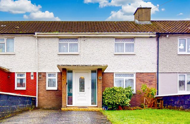 21 Casement Grove, Finglas, Dublin 11 - Click to view photos