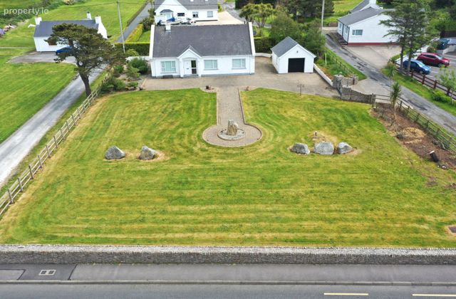 Stranacorkra, Derrybeg, Derrybeg, Co. Donegal - Click to view photos