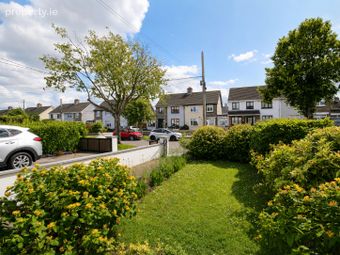 16 Manor Road, Palmerstown, Dublin 20 - Image 2