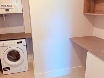 Apartment 100, Meadow View, Clay Farm Place, Dubli, Leopardstown, Dublin 18 - Image 4