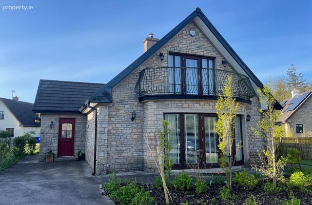 11 Renville Village, Oranmore, Co. Galway - Click to view photos