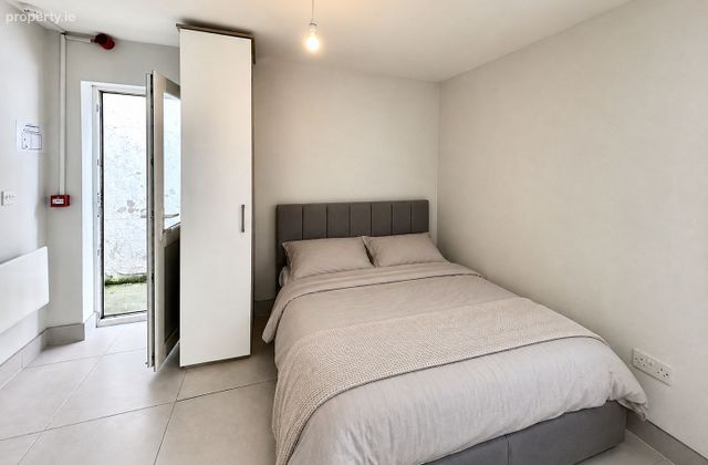 Cork Street, Dublin 8, The Coombe, Dublin 8 - Click to view photos