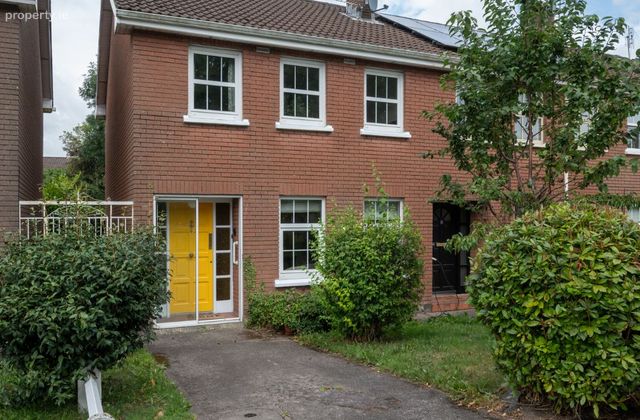 4 Woodford, Rossa Avenue, Model Farm Road, Co. Cork - Click to view photos