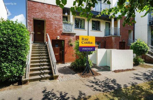 11 Rosse Court Avenue, Lucan, Co. Dublin, Lucan, Co. Dublin - Click to view photos