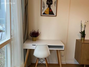Apartment 20, The Hibernian, The Gasworks, South L, Grand Canal Dock, Dublin 4 - Image 4