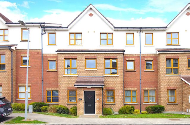 16 Summerseat Avenue, Summerseat, Clonee, Co. Meath - Click to view photos