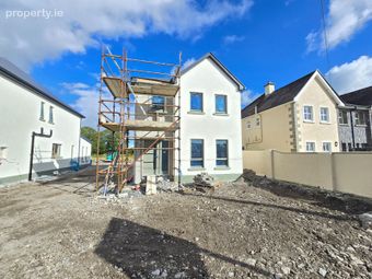 Cuirt Ghallagh, No 2 &amp; 7, Castleblakeney, Co. Galway - Image 2