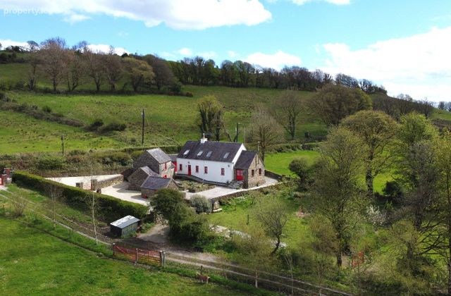 Doras Na Brionna, Ballycorban, Scarriff, Co. Clare - Click to view photos