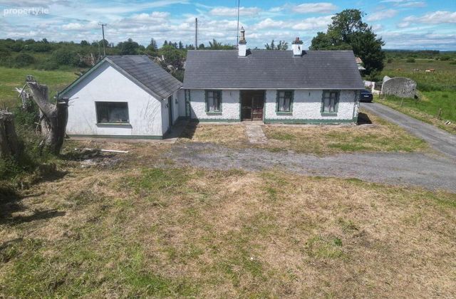 Slieveroe, Frenchpark, Co. Roscommon, Frenchpark, Co. Roscommon - Click to view photos