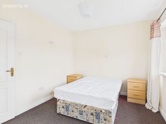 26 Ros Caoin, Roscam, Co. Galway - Image 5
