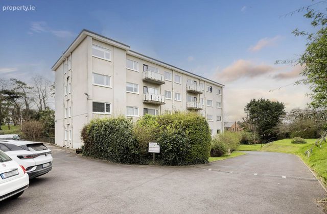 24 Hibernia, De Vesci Court, Monkstown, Co. Dublin, Monkstown, Co. Dublin - Click to view photos