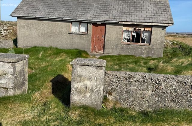 Curraghboy, Binghamstown, An Geata Mor, Co. Mayo - Click to view photos