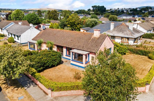 Rosemount, Seaview Avenue, Arklow, Co. Wicklow, Arklow, Co. Wicklow - Click to view photos