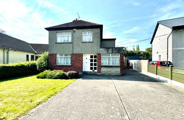 50 Woodland Drive, &Aacute;rd Easmuinn, Dundalk, Co. Louth - Click to view photos