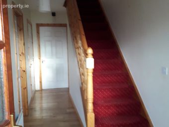 18 Dromard Close, Cashel Road, Clonmel, Co. Tipper, Clonmel, Co. Tipperary - Image 2