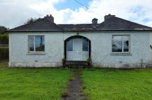 Carrick Road, Boyle, Boyle, Co. Roscommon - Click to view photos