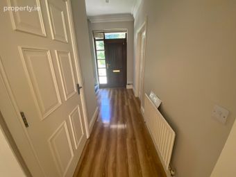25 Clarkes Wood, Mount Oval Village, Rochestown, Co. Cork - Image 3