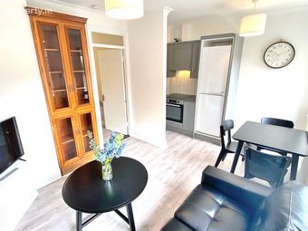 Apartment 30, Tir Connell Grove, Dublin 8 - Image 3