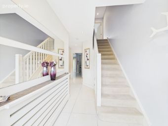 2 Aylesbury Avenue, Aylesbury, Slieverue, Co. Kilkenny - Image 2