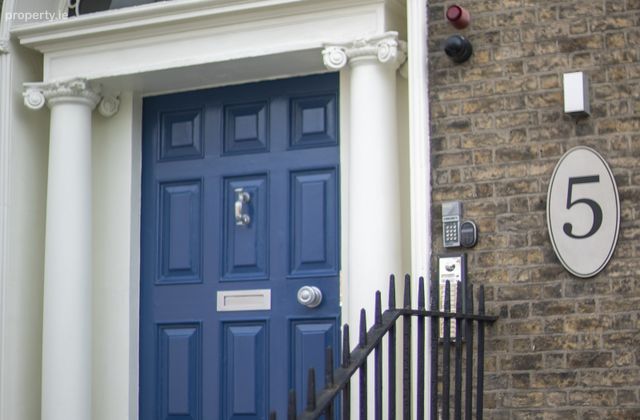 5 Fitzwilliam Square, Dublin 2 - Click to view photos