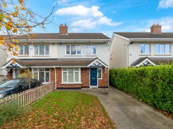 10 Glencairn Oaks, The Gallops, Leopardstown, Dublin 18