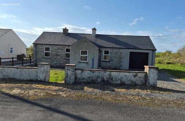 Daisy Cottage, Corbeg, Tullaghan, Co. Leitrim - Click to view photos