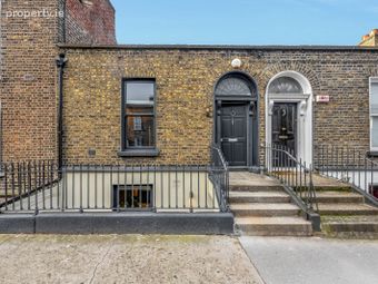 26 Erne Street Upper, Dublin 2, Grand Canal Dock, Dublin 2 - Image 2
