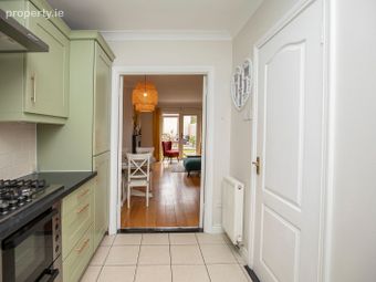 12 Maryfield Woods, Artane, Dublin 5 - Image 5