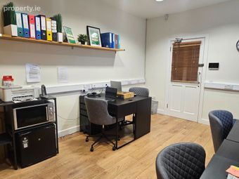 Unit E Laurel Lodge Business Centre, Laurel Lodge Shopping Centre, Laurel Lodge Road, Carpenterstown, Dublin 15 - Image 4
