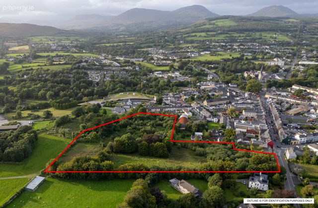 Bell Height, Kenmare, Co. Kerry, Kenmare, Co. Kerry - Click to view photos