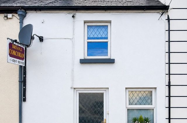 Main Street, Collooney, Collooney, Co. Sligo - Click to view photos