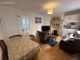 3 Emer Terrace, Kickham Street, Thurles, Co. Tipperary - Image 5