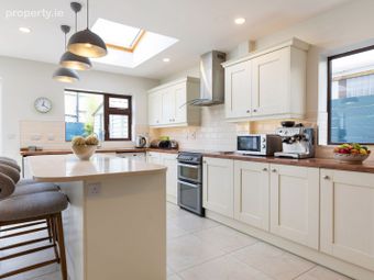 15 Sefton Green, Rochestown Avenue, Dun Laoghaire, Co. Dublin - Image 5