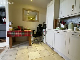 2 Waltham House,clonfadda Wood, Blackrock, Co. Dublin - Image 3