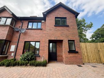 1 Malthouse Orchard, Castlebellingham, Co. Louth - Image 2