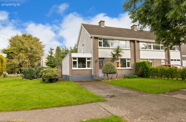 1 Lakelands Grove, Stillorgan, Dublin 14 - Click to view photos